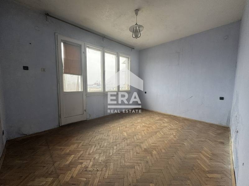 Продава 3-СТАЕН, гр. Силистра, Център, снимка 2 - Апартаменти - 53602086