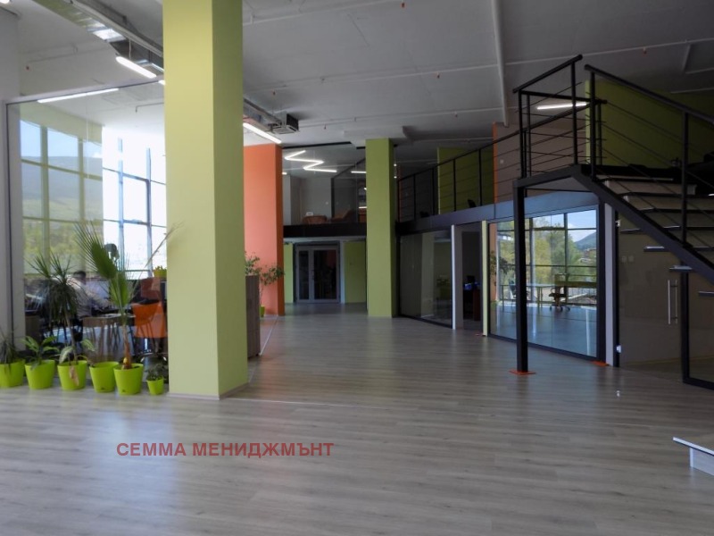 Till salu  Kontor Sofia , Ovtja kupel , 550 kvm | 31049564 - bild [3]