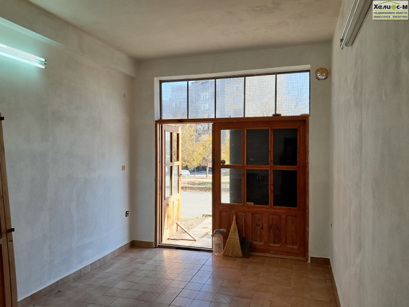 Продава МАГАЗИН в град Монтана, Младост 2 - 36 кв.м / 33 000 € » 64 542.39 лв., ХЕЛИОС-М