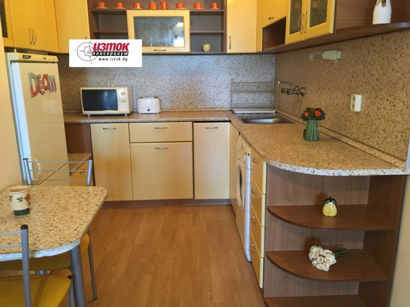 Продава 2-СТАЕН, гр. София, Редута