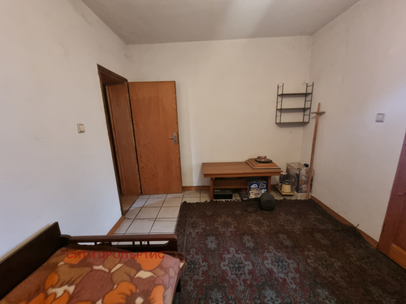 Продава МНОГОСТАЕН, гр. Благоевград, Широк център, снимка 4 - Апартаменти - 52545774