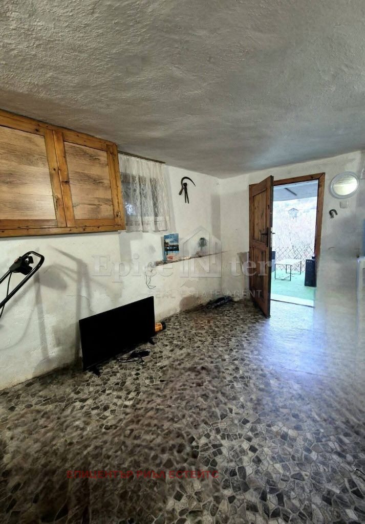Продава КЪЩА, с. Ръжавец, област Перник, снимка 9 - Къщи - 55944970