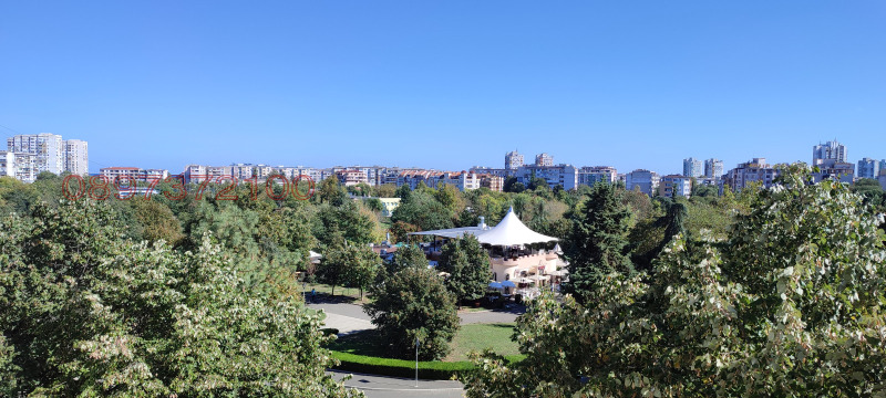 Продава МНОГОСТАЕН, гр. Бургас, Изгрев