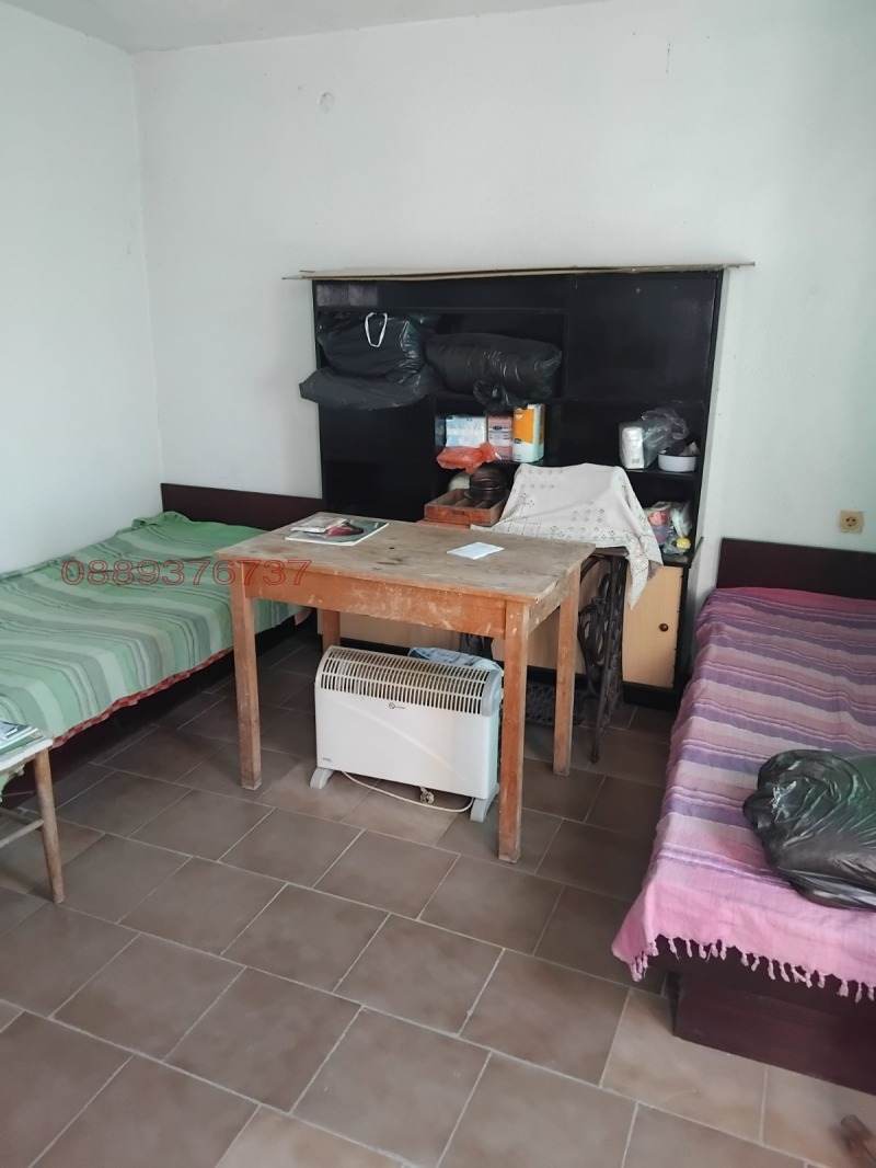 Продава КЪЩА, с. Орлинци, област Бургас, снимка 3 - Къщи - 52779921