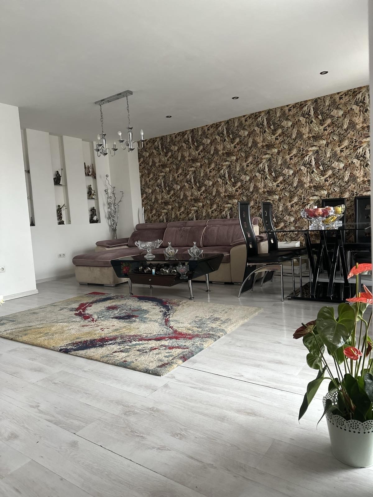 Продава 3-СТАЕН, гр. София, Банишора, снимка 2 - Апартаменти - 56650255
