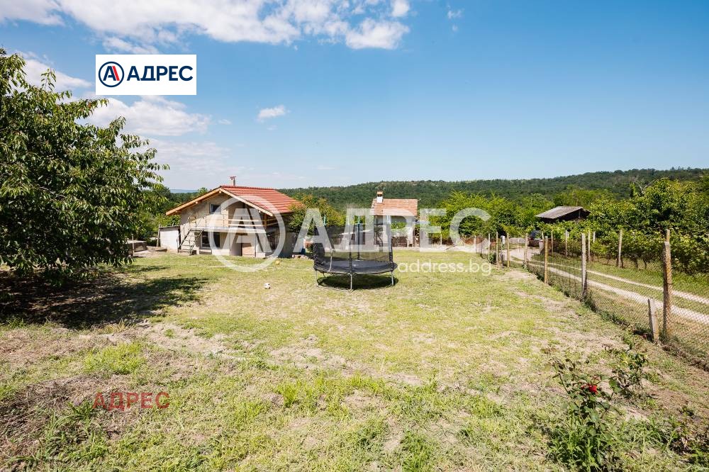 Продава КЪЩА, с. Бенковски, област Варна, снимка 2 - Къщи - 56203754