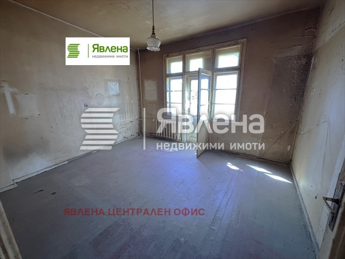 Продава 2-СТАЕН, гр. София, Център, снимка 2 - Апартаменти - 54315044