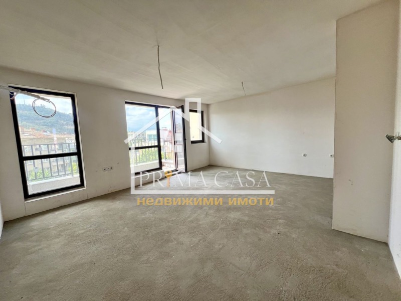 À venda  2 quartos Plovdiv , Mladejki Halm , 94 m² | 92797671