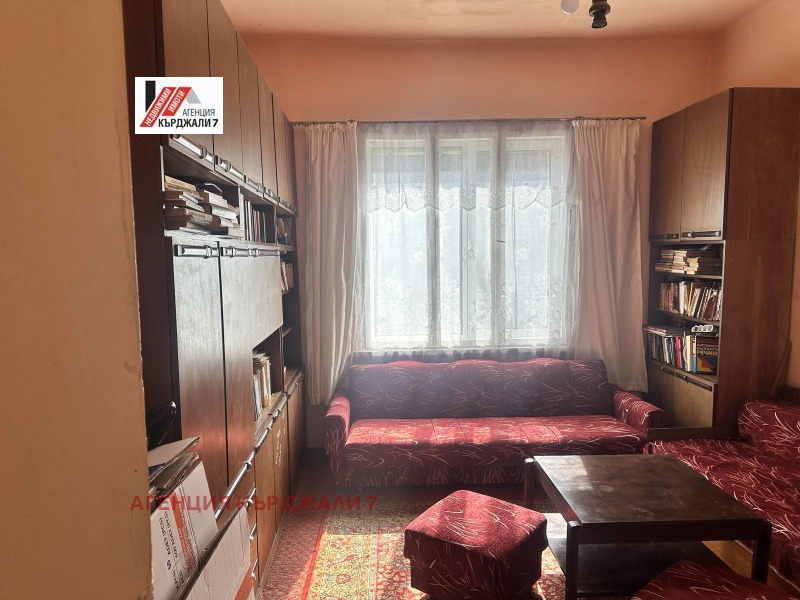 Продава 3-СТАЕН, гр. Кърджали, Център, снимка 3 - Апартаменти - 53601499