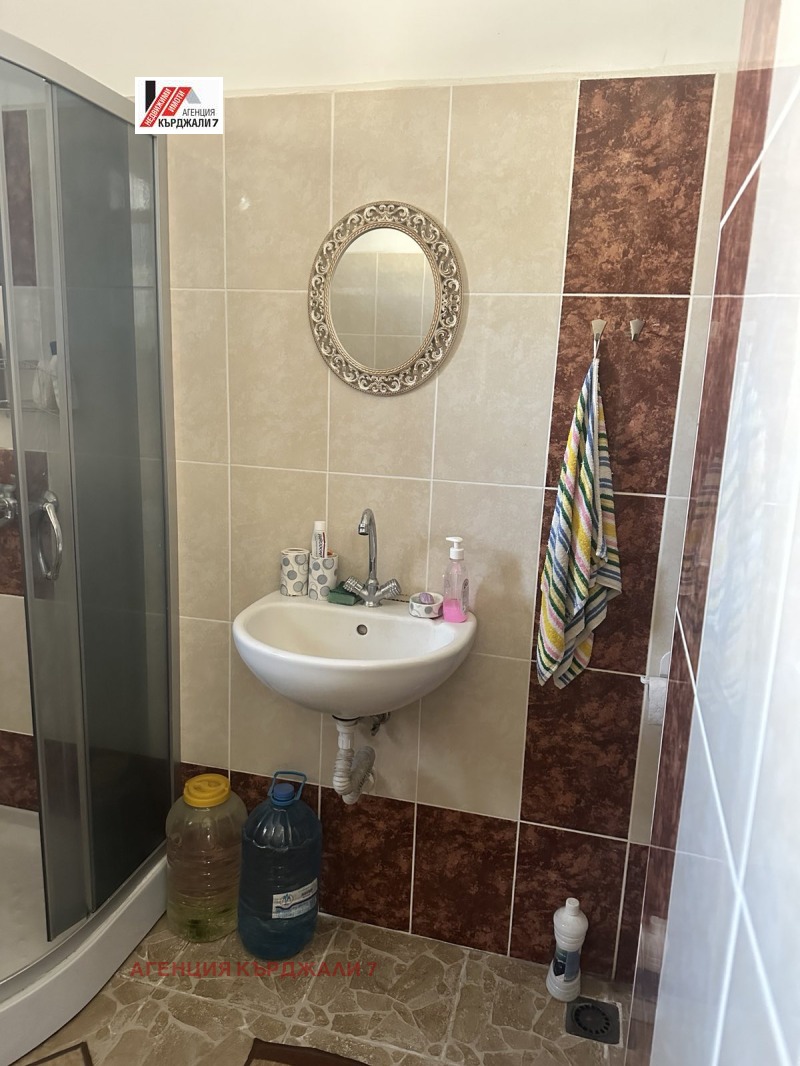 Продава 3-СТАЕН, гр. Кърджали, Център, снимка 10 - Апартаменти - 53601499