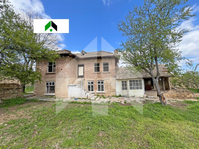 Продава КЪЩА в област Шумен, гр. Нови пазар - 116 кв.м / 8 691.96 € » 17 000 лв., ДИМИТРОВ ИМОТИ