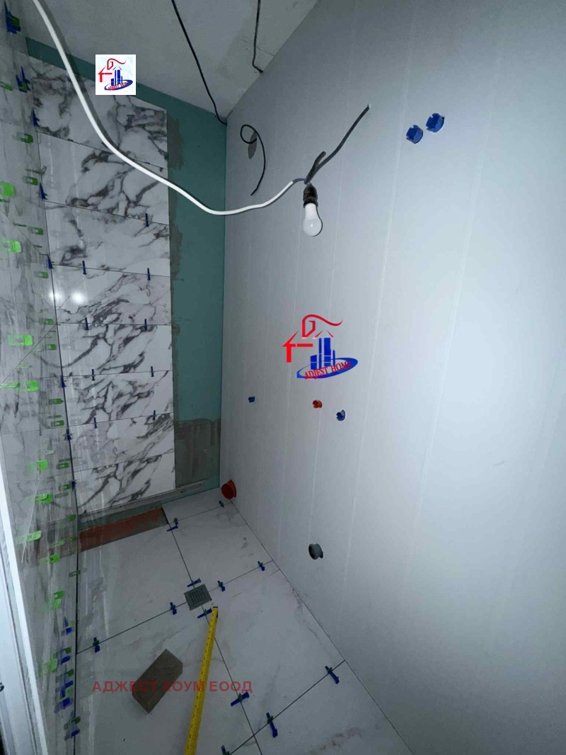 Продава 4-СТАЕН, гр. Шумен, 5-ти полк, снимка 3 - Апартаменти - 52378793