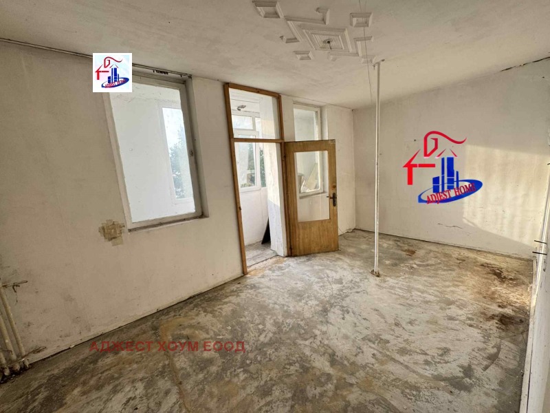 À venda  2 quartos Chumen , 5-ti polk , 93 m² | 65381476
