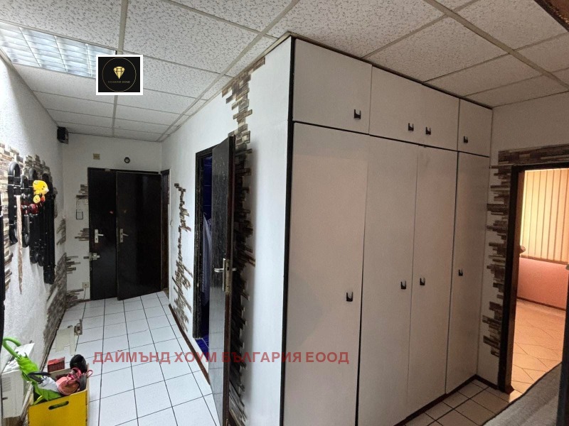 For Sale  3+ bedroom Plovdiv , Kyuchuk Parizh , 96 sq.m | 98626249 - image [2]