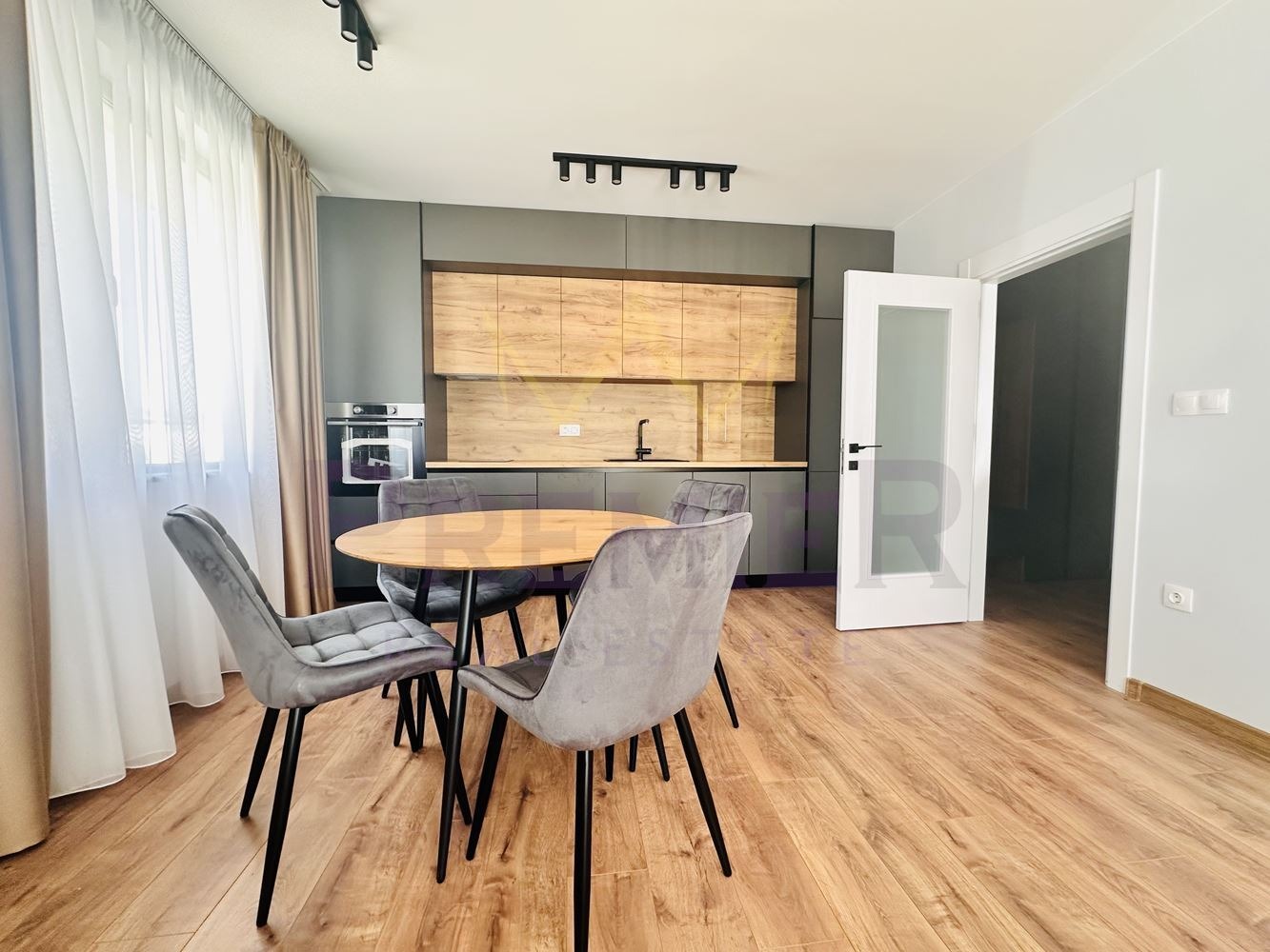Продава 2-СТАЕН, гр. Пловдив, Христо Смирненски, снимка 1 - Апартаменти - 54250212