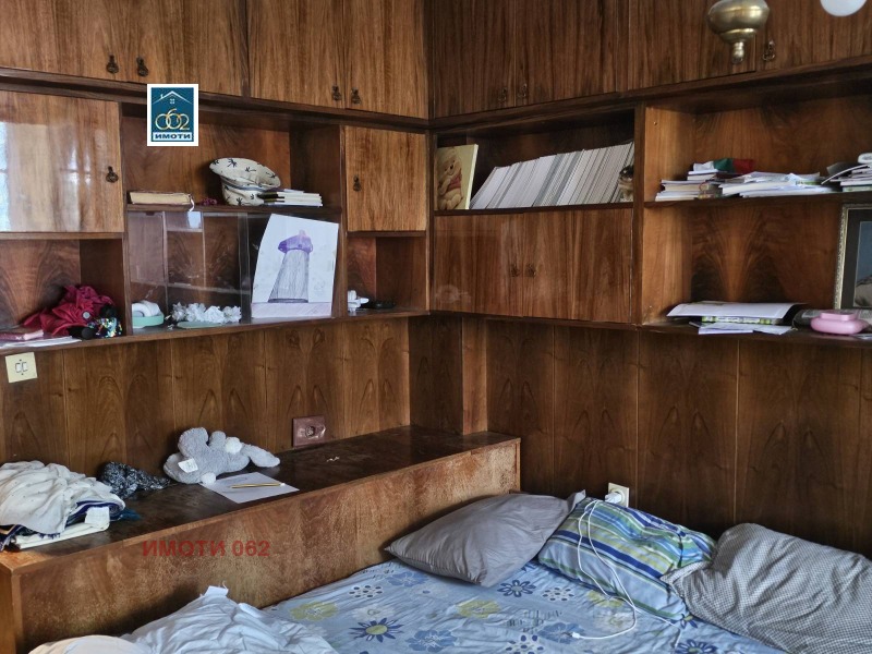 Продава  3-стаен град Велико Търново , Бузлуджа , 100 кв.м | 18254872 - изображение [2]