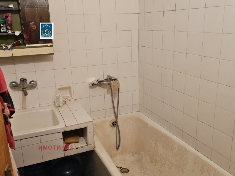 Продава  3-стаен град Велико Търново , Бузлуджа , 100 кв.м | 18254872 - изображение [5]