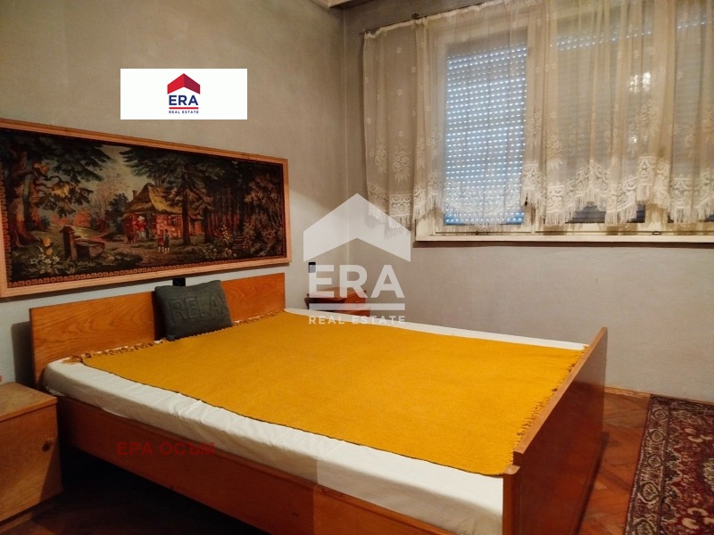 Продава 3-СТАЕН, гр. Ловеч, Широк център, снимка 3 - Апартаменти - 56211081