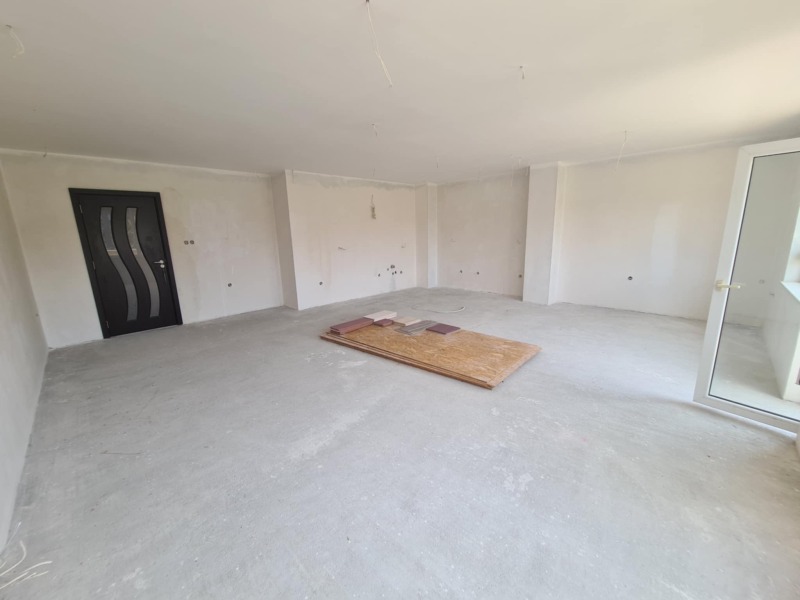 Продава  Многостаен град Хасково , Дружба 1 , 175 кв.м | 24202220 - изображение [2]
