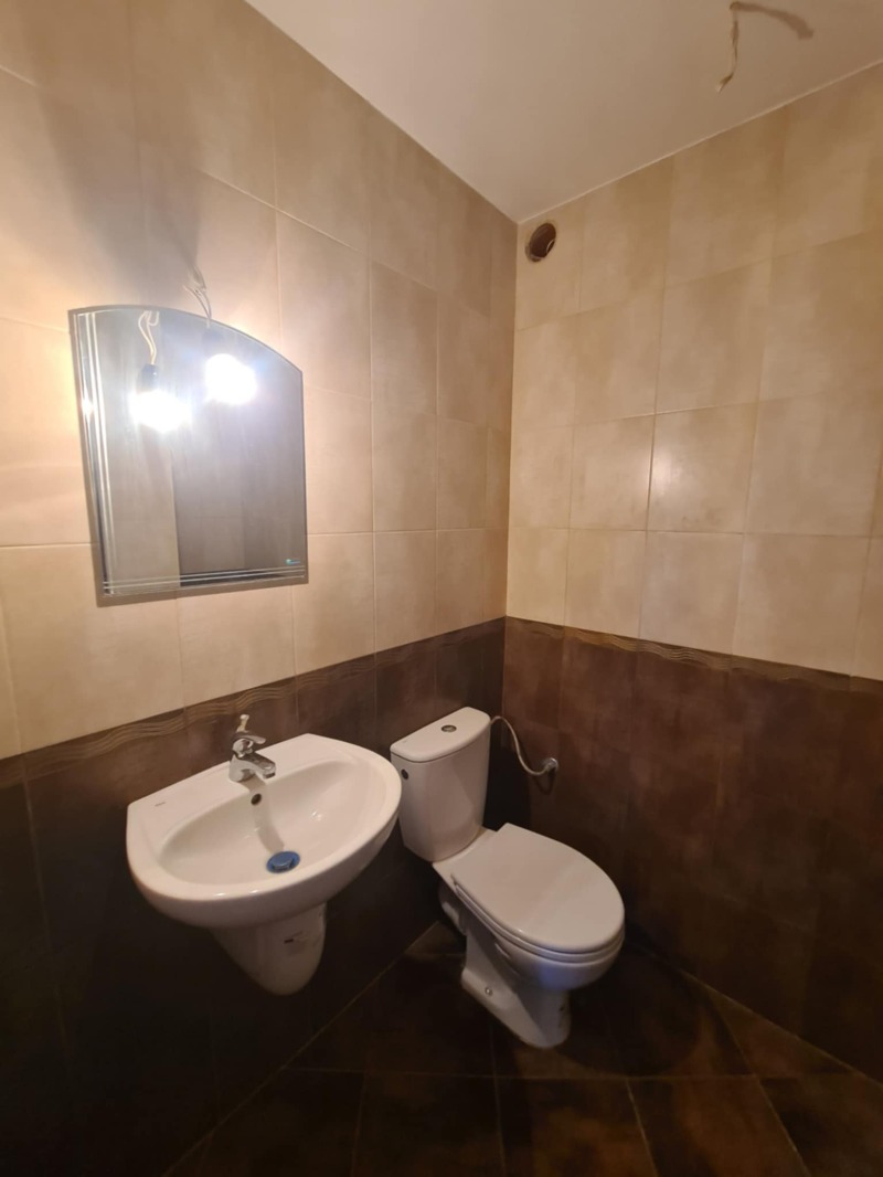 Продава  Многостаен град Хасково , Дружба 1 , 175 кв.м | 24202220 - изображение [13]