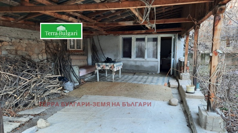 Продава КЪЩА, с. Боснек, област Перник, снимка 15 - Къщи - 43955216