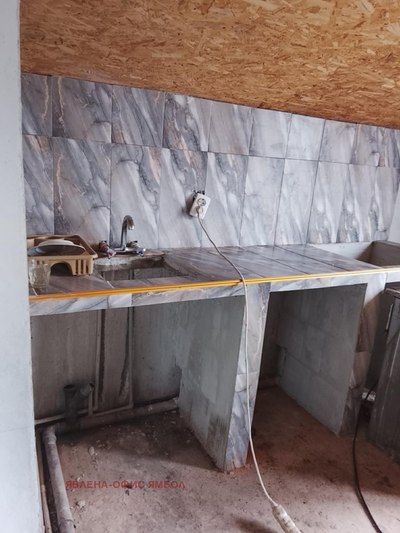 Продава КЪЩА, с. Маломир, област Ямбол, снимка 9 - Къщи - 53353693