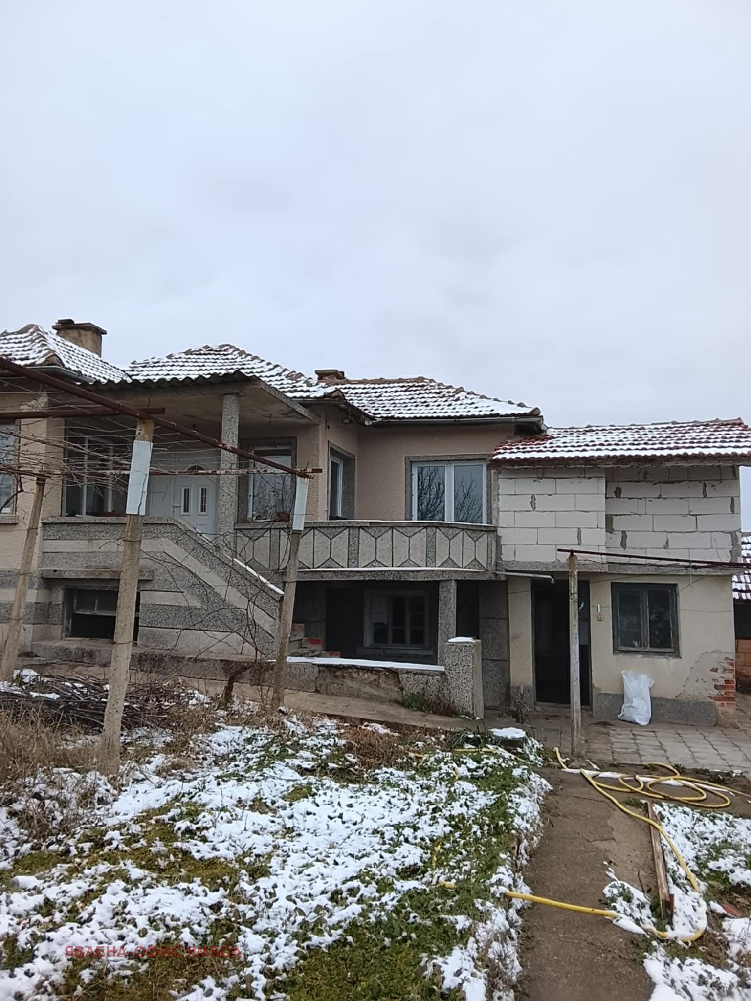 Продава КЪЩА, с. Маломир, област Ямбол, снимка 2 - Къщи - 53353693