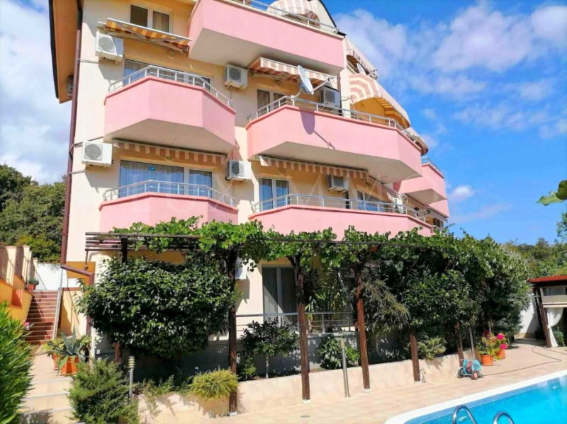 For Sale  House region Burgas , k.k. Slanchev bryag , 418 sq.m | 93727551