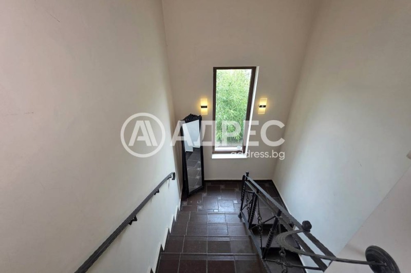 Продава КЪЩА, гр. София, с. Лозен, снимка 12 - Къщи - 53522893