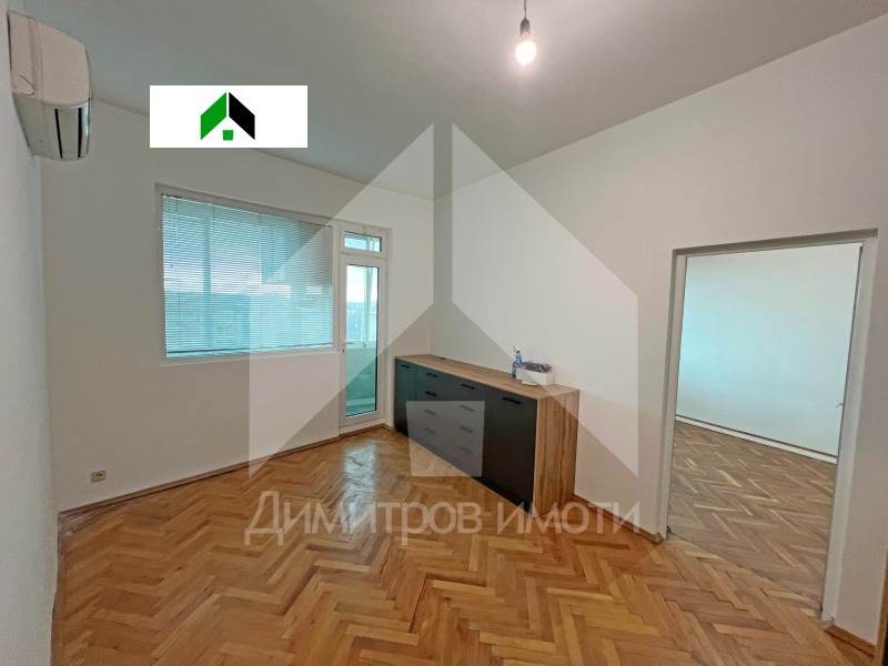 Продава 2-СТАЕН, гр. Нови пазар, област Шумен, снимка 3 - Апартаменти - 52124815