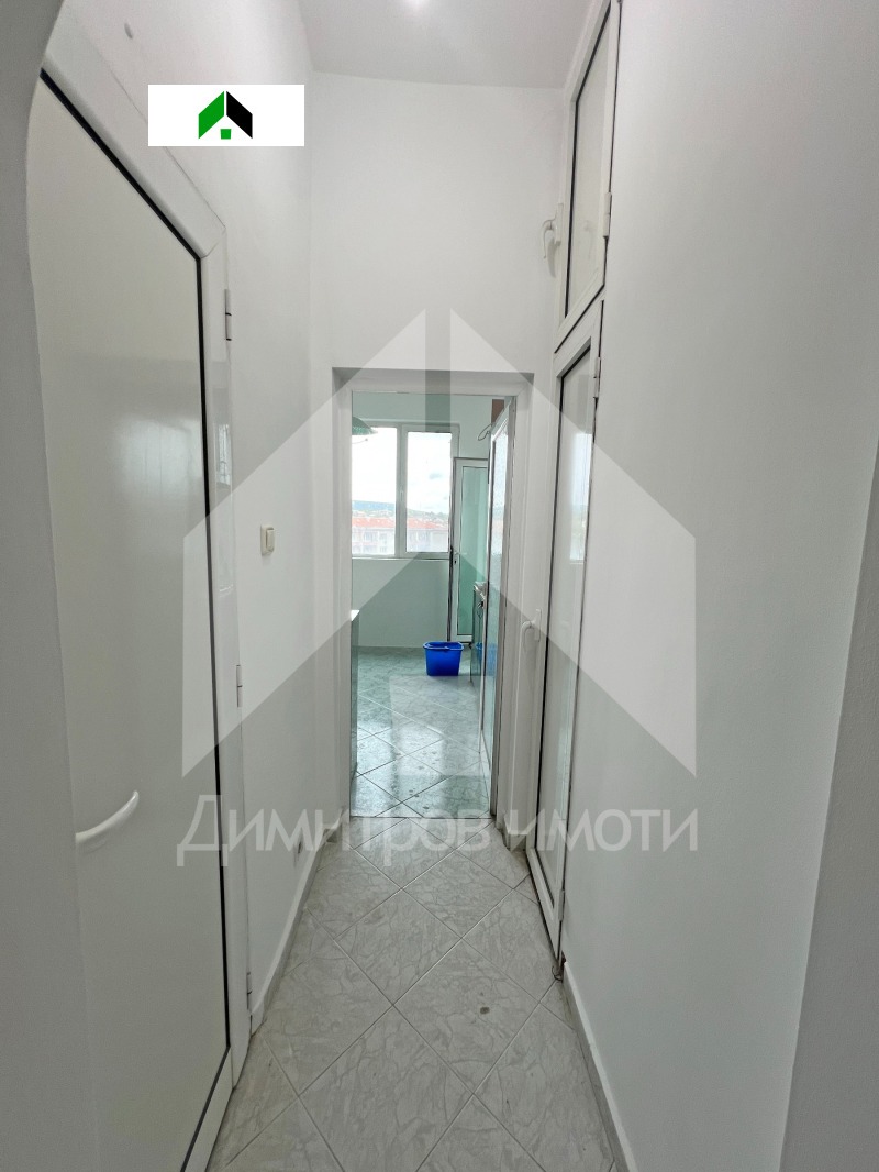 Продава 2-СТАЕН, гр. Нови пазар, област Шумен, снимка 5 - Апартаменти - 52124815