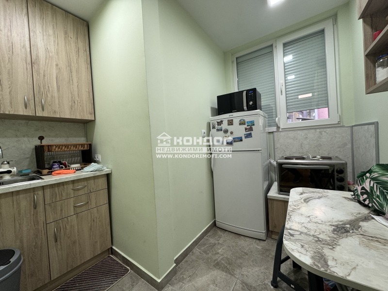 Продава ЕТАЖ ОТ КЪЩА, гр. Пловдив, Център, снимка 6 - Етаж от къща - 52798706