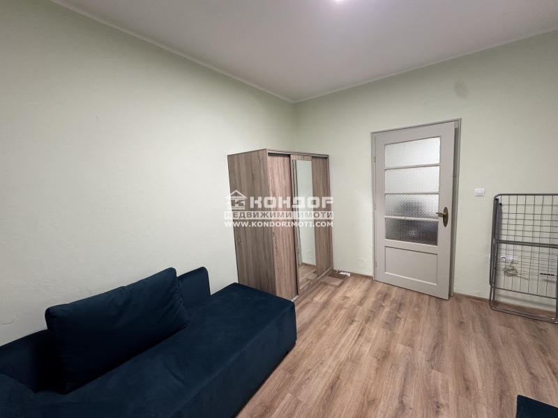 Продава ЕТАЖ ОТ КЪЩА, гр. Пловдив, Център, снимка 5 - Етаж от къща - 52798706