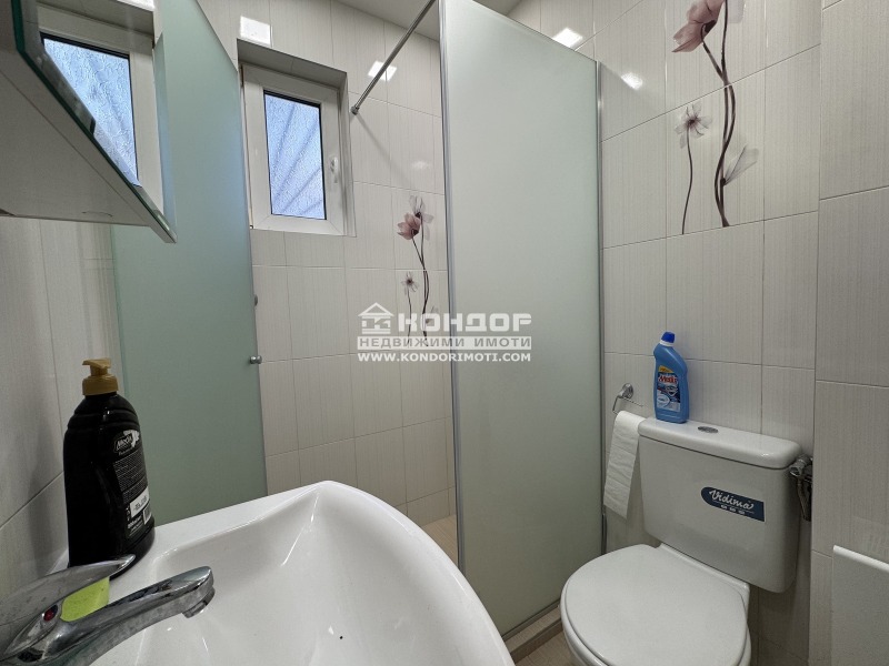 Продава ЕТАЖ ОТ КЪЩА, гр. Пловдив, Център, снимка 11 - Етаж от къща - 52798706