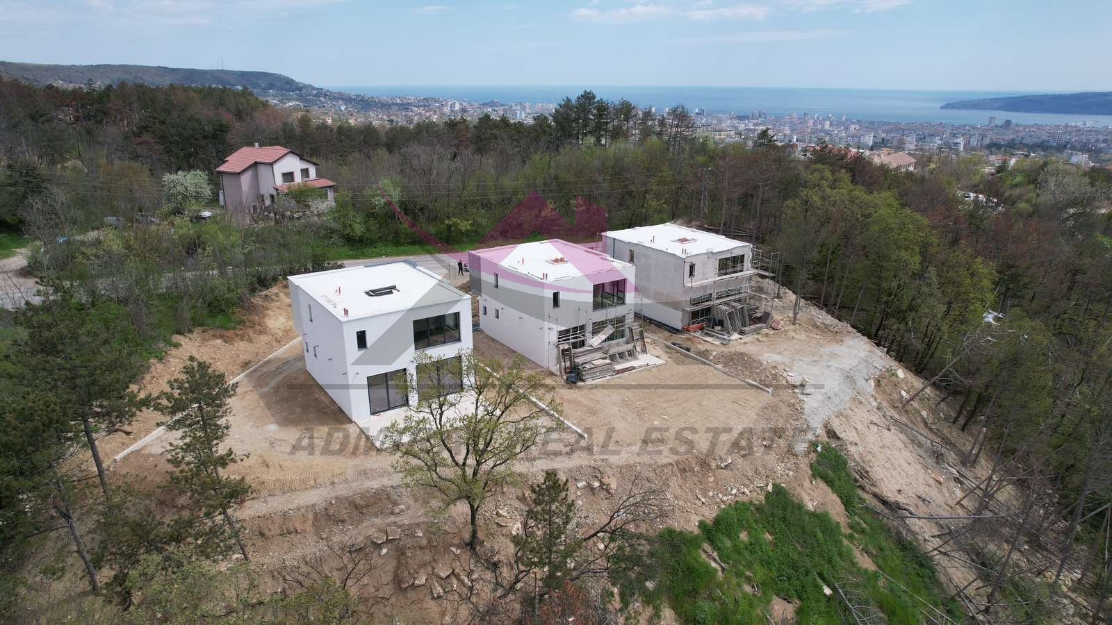 Продава КЪЩА, гр. Варна, м-т Пчелина