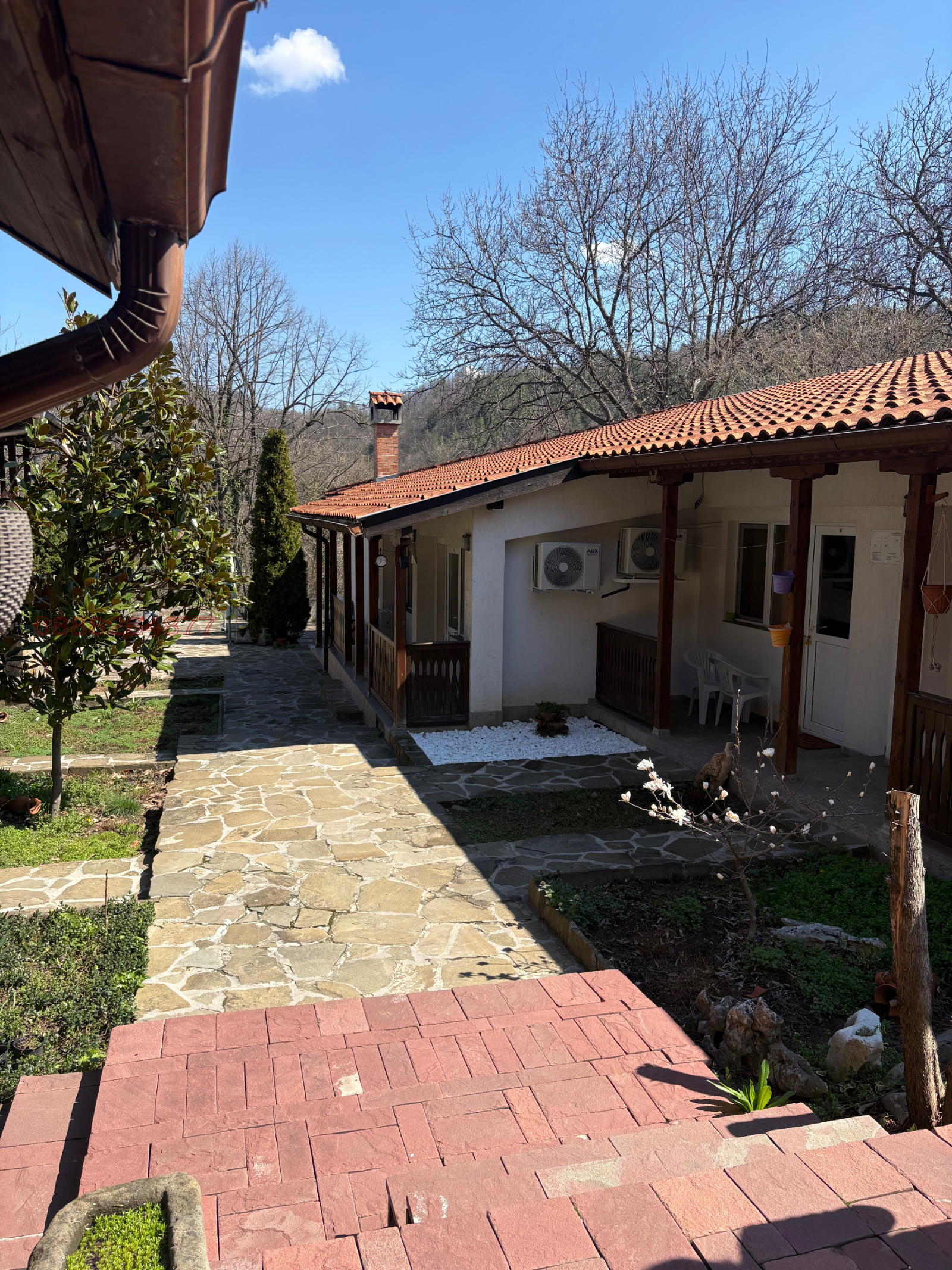 Продава ХОТЕЛ, с. Орешак, област Ловеч, снимка 2 - Хотели - 54596946