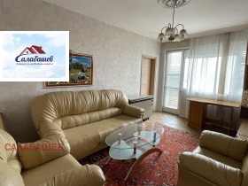 Продажба на тристайни апартаменти в град Пазарджик - изображение 2 