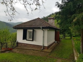 Продава къща област София гр. Своге - [1] 