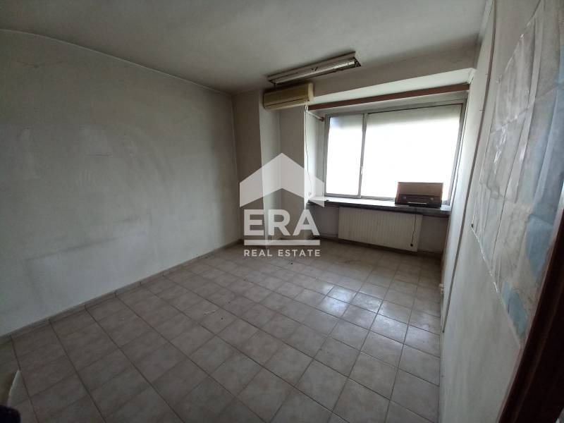 Te koop  Kantoor Pleven , Sjirok tsentar , 284 m² | 47978681 - afbeelding [3]