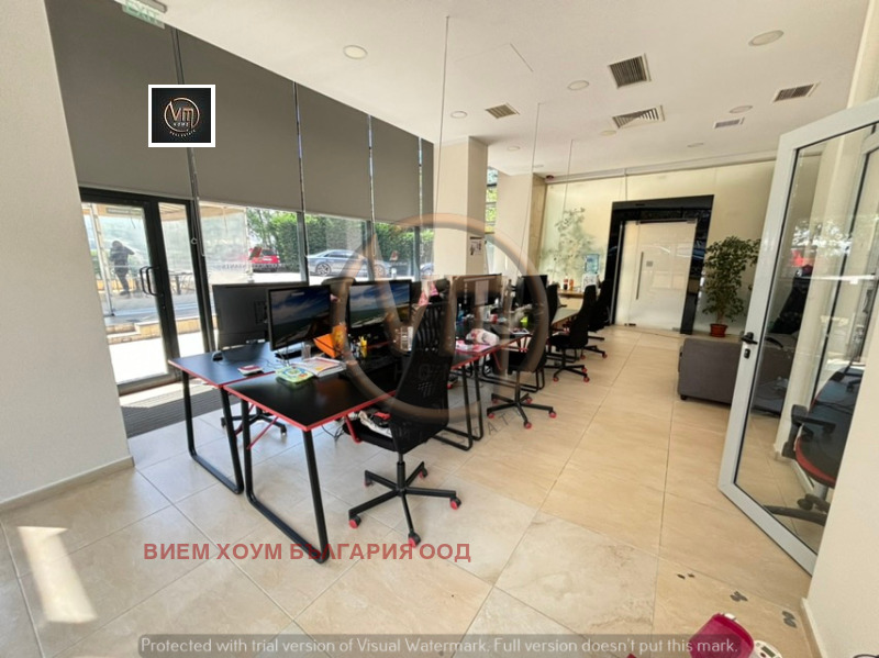 In vendita  Ufficio Varna , Mladost 2 , 125 mq | 73431305