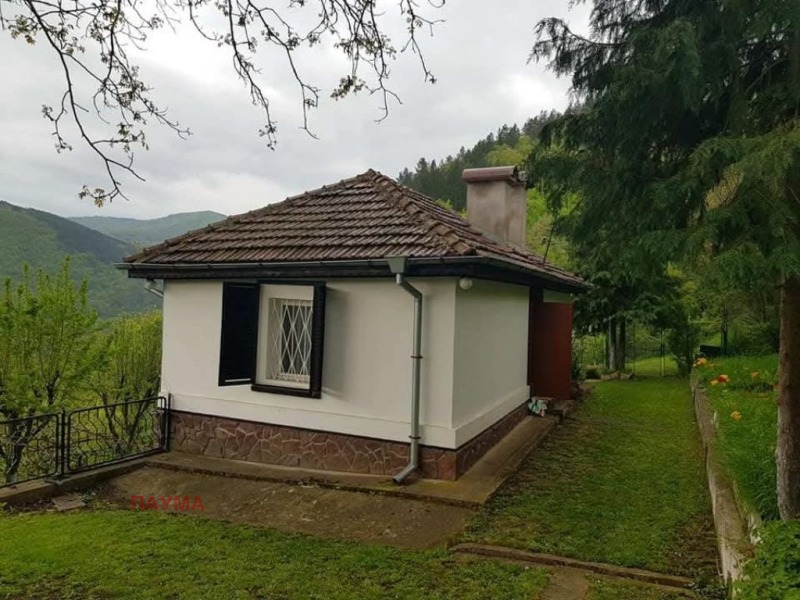 Продава  Къща, област София, гр. Своге • 85 000 EUR • ID 74295338 — holmes.bg - [1] 