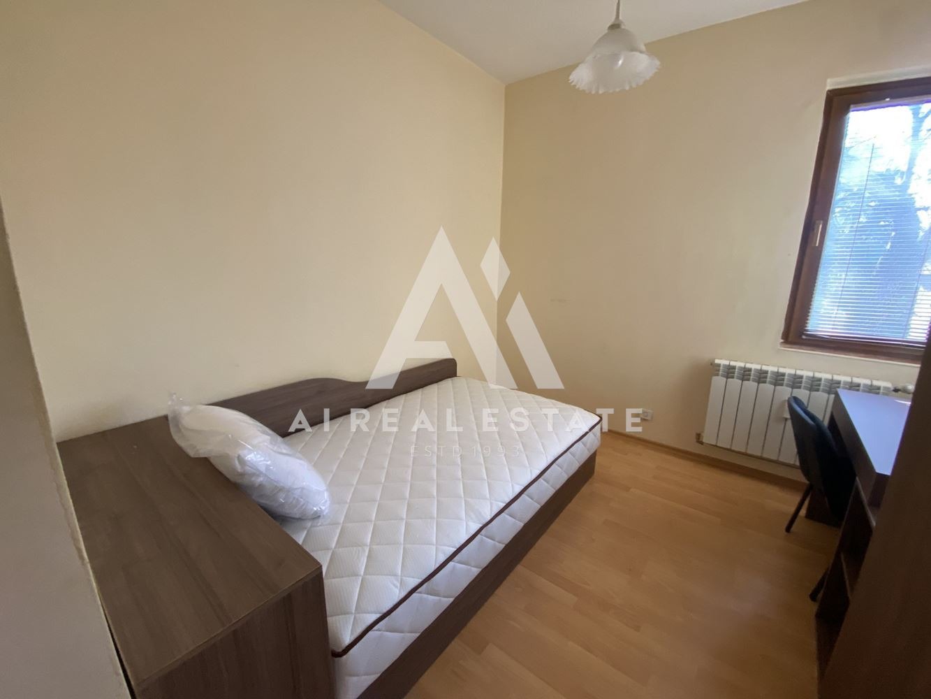 Продава 3-СТАЕН, гр. Плевен, Идеален център, снимка 3 - Апартаменти - 53969162