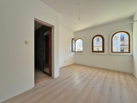 Studio c.c. Slânciev briag, regiunea Burgas 7