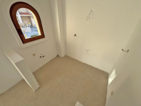 Studio c.c. Slânciev briag, regiunea Burgas 2