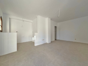 Studio c.c. Slânciev briag, regiunea Burgas 4