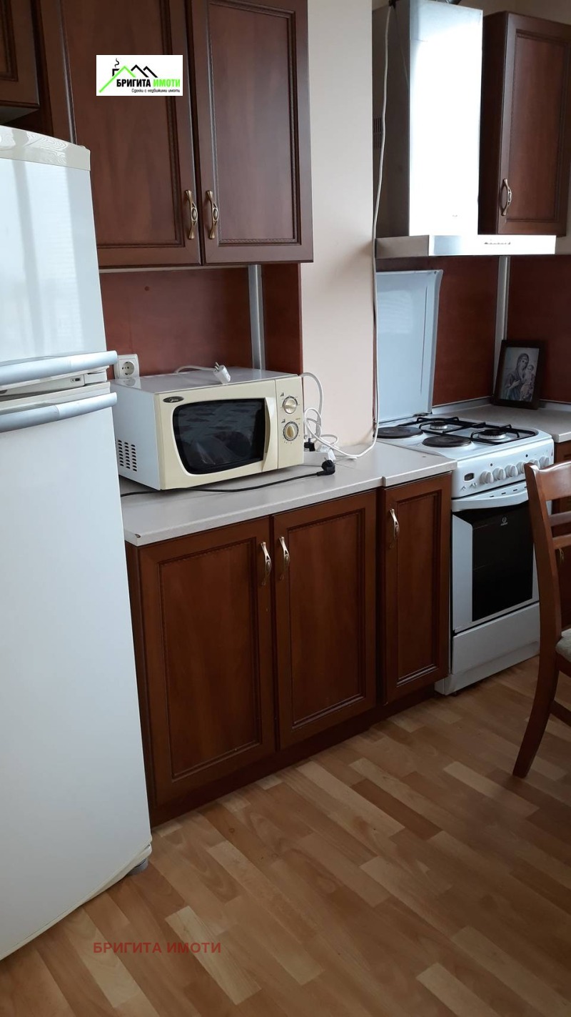 Продаја  1 спаваћа соба Софија , Карпузица , 65 м2 | 89496217
