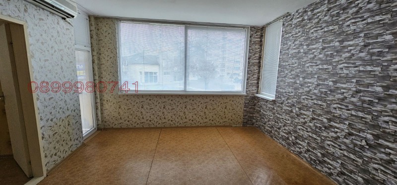 Продава 3-СТАЕН, гр. Ямбол, Граф Игнатиев, снимка 4 - Апартаменти - 53498531