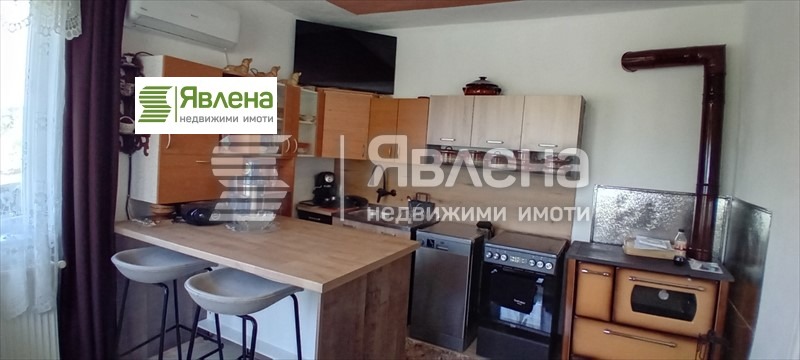 Na prodej  Podlaha domu Pernik , Carkva , 54 m2 | 41304793