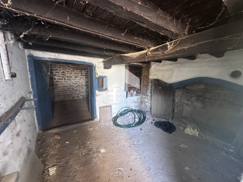 Продава КЪЩА, с. Лесичери, област Велико Търново, снимка 7 - Къщи - 56270085