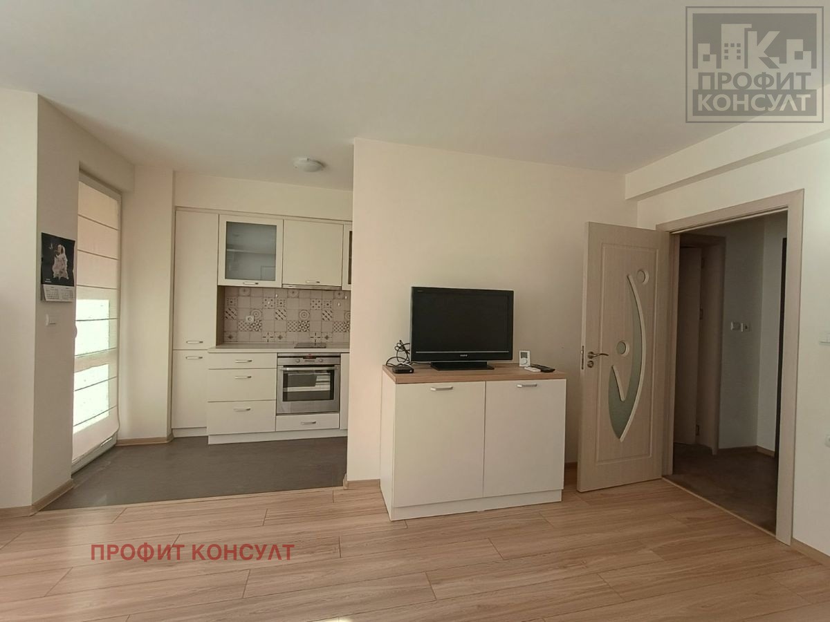 Продава 2-СТАЕН, гр. Велико Търново, Център, снимка 2 - Апартаменти - 54602945